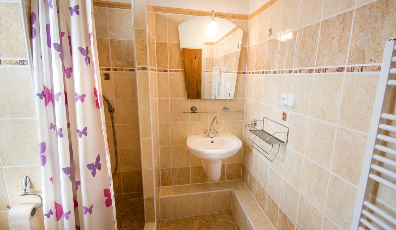 Herbenka Hotel Hustopece Luaran gambar
